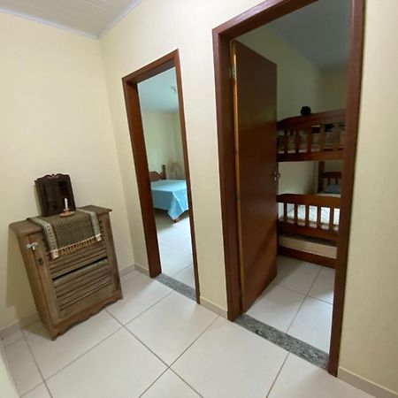 Lumiar Casa Solar Churrasqueira Com 3 Quartos Sendo Um Suite Arejada, Jardim A 700M Do Centro Ngoại thất bức ảnh