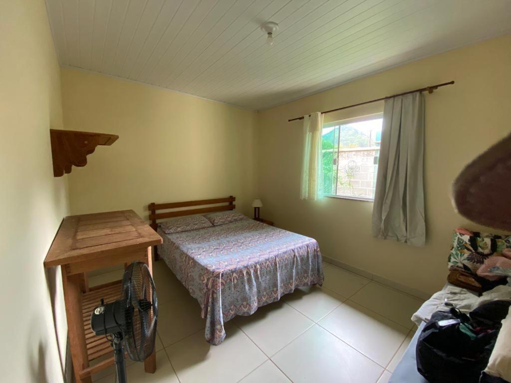 Lumiar Casa Solar Churrasqueira Com 3 Quartos Sendo Um Suite Arejada, Jardim A 700M Do Centro Ngoại thất bức ảnh