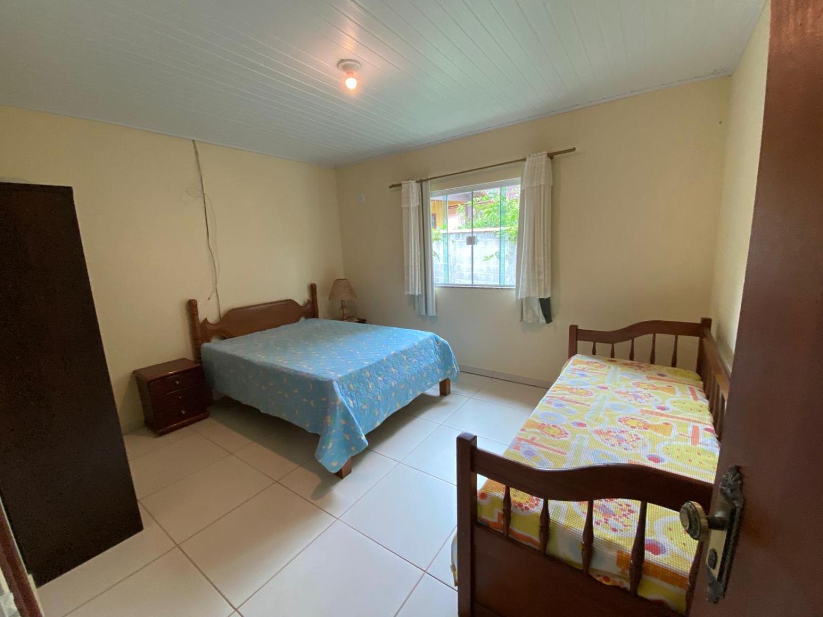 Lumiar Casa Solar Churrasqueira Com 3 Quartos Sendo Um Suite Arejada, Jardim A 700M Do Centro Ngoại thất bức ảnh