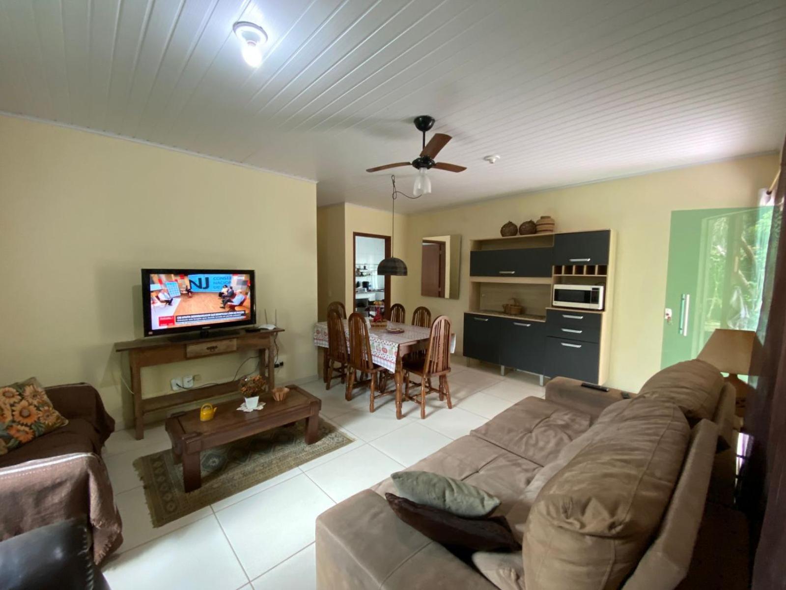 Lumiar Casa Solar Churrasqueira Com 3 Quartos Sendo Um Suite Arejada, Jardim A 700M Do Centro Ngoại thất bức ảnh