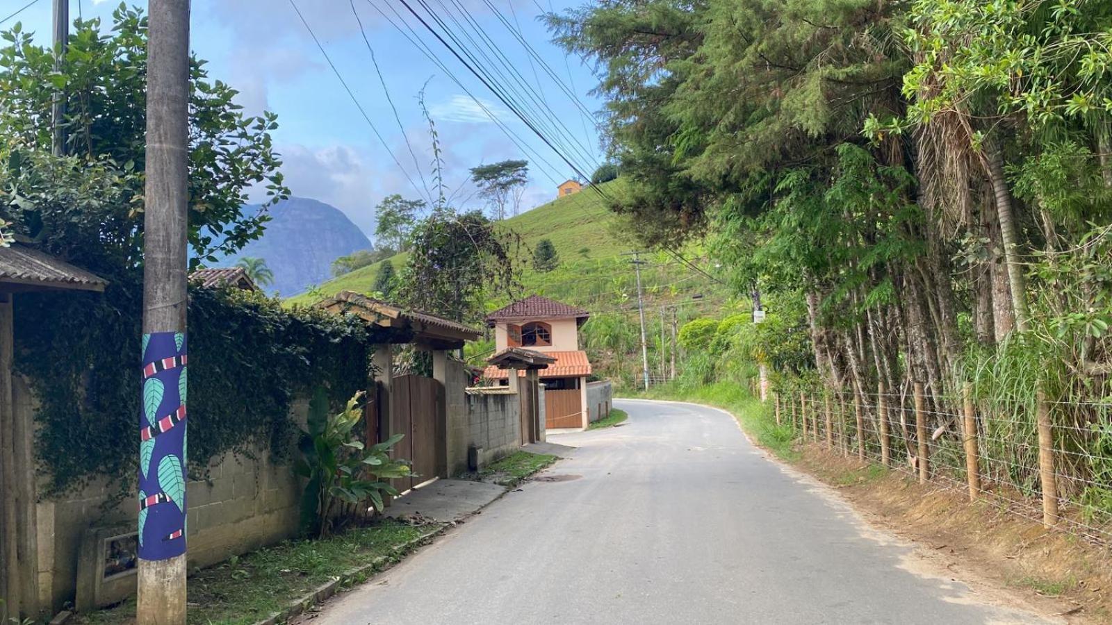 Lumiar Casa Solar Churrasqueira Com 3 Quartos Sendo Um Suite Arejada, Jardim A 700M Do Centro Ngoại thất bức ảnh
